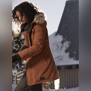 Aritzia Golden by TNA the Haven Parka, cigar